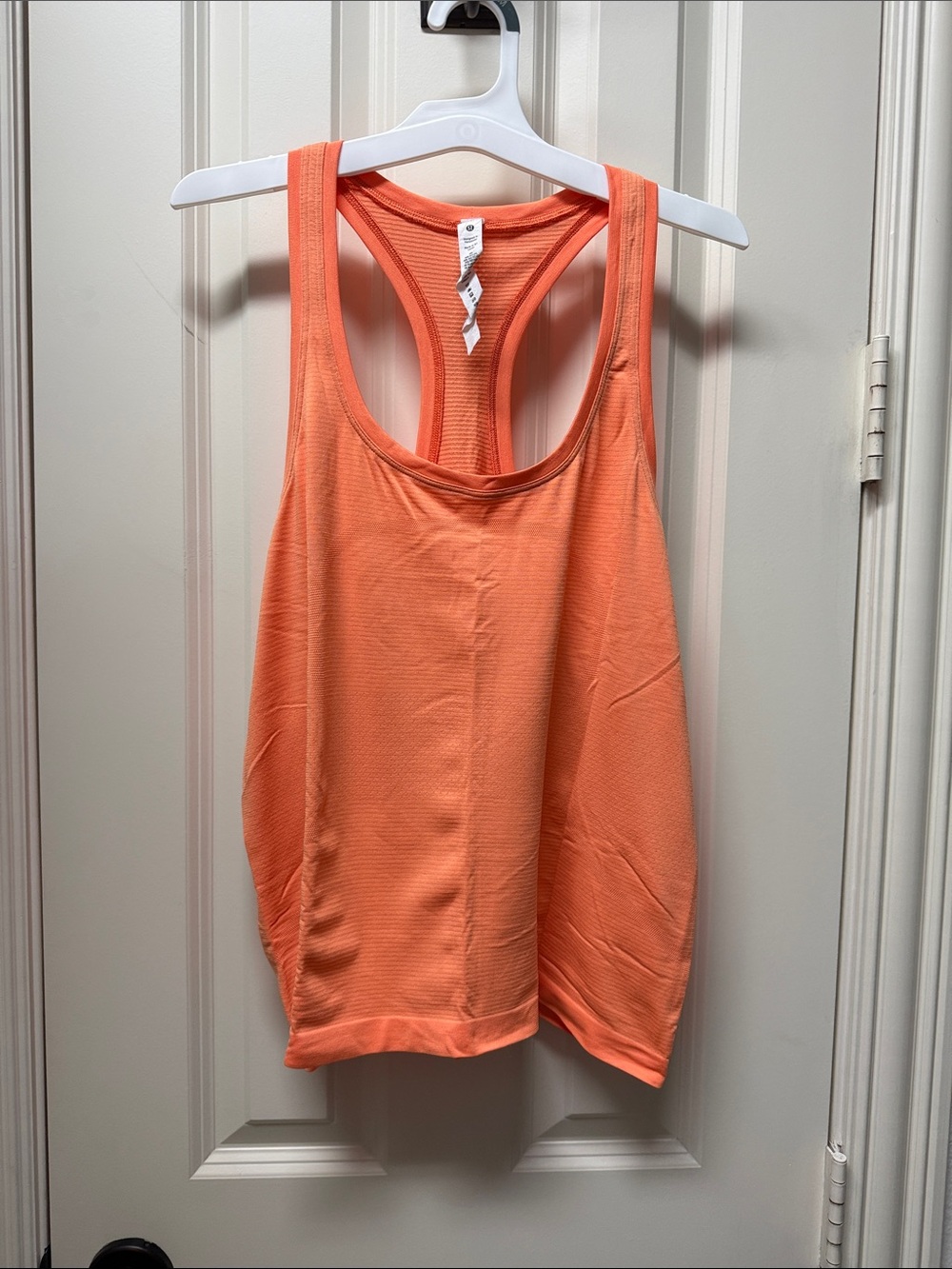 Lukulemon swiftly tank top size 12